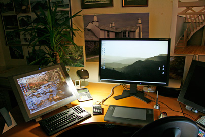 My desk on 11th Dec 2007 - click for larger version (160 Kb)